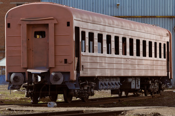 Obraz premium Abandoned railway car in factory