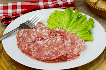 saucisson au poivre