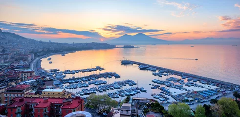 Papier Peint photo autocollant Naples Vue panoramique de la ville de Naples, Italie, au lever du soleil