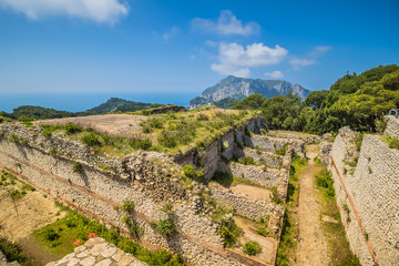 Die berühmte Villa Jovis auf der Insel Capri, Italien © romanple