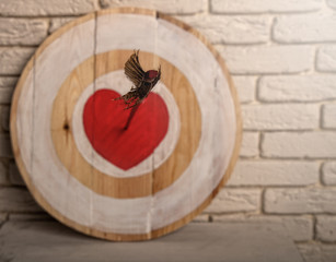 target heart arrow