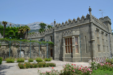the Vorontsov Palace with the Park and sculptures