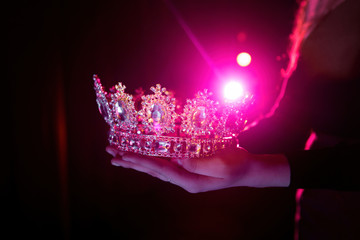 Shining crown in the hands © Taliadreams