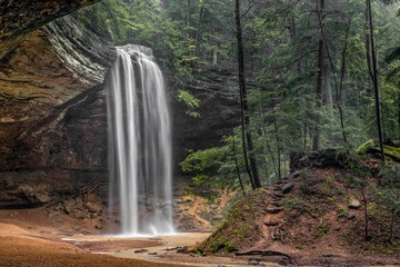 Hocking Hills Beauty - In the Hocking Hills of Ohio, a beautiful, tall, free-falling waterfall...