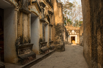 Fototapeta na wymiar Po Win Daung Caves, Myanmar