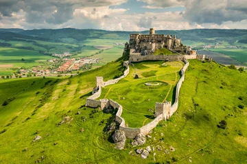 Luftaufnahme der Zips (Zips, Spišský) Burg, zweitgrößte Burg in Mitteleuropa, UNESCO-Weltkulturerbe, Slowakei © Tomas Hulik