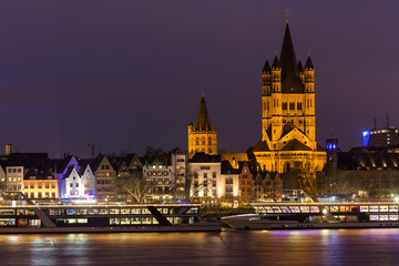 Obraz premium cologne rhine front at night