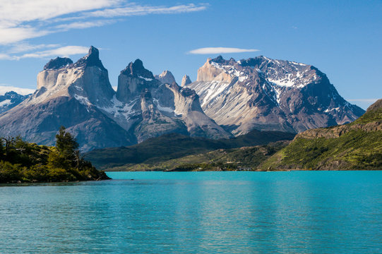 Chile, Patagonia, Torres del Paine National Park, Lake Pehoe
