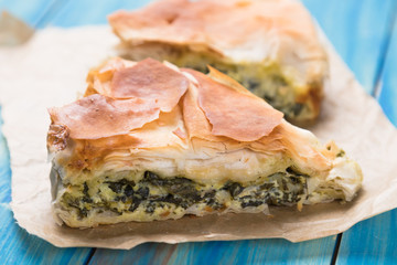 Phyllo pastry spinach pie