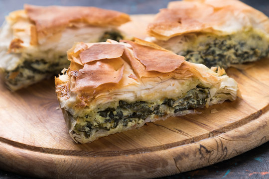 Phyllo pastry spinach pie