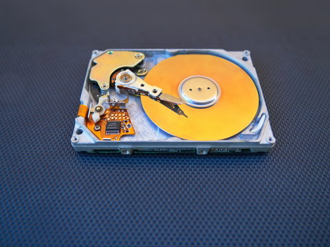 From Old Damaged Harddisk Recover Data