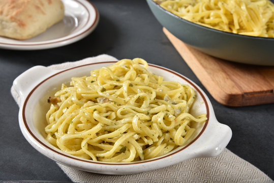 Fresh Linguine With Clam Sauce