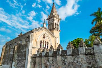 La catedral de la asunción de Maria de Cuernavaca, iglesia católica romana de la diócesis de Cuernavaca, situada en la ciudad de Cuernavaca, Morelos.