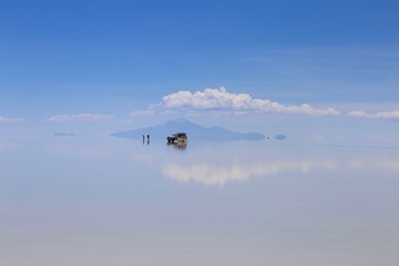 ウユニ塩湖　ボリビア