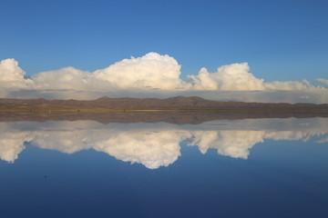 ウユニ塩湖　ボリビア
