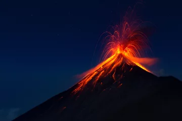 Fotobehang Fuego Volcano eruption, view from volcano Acatenango, Guatemala © Lucie