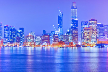 Fototapeta na wymiar View of San Francisco Bay with the city skyline in San Francisco at night.