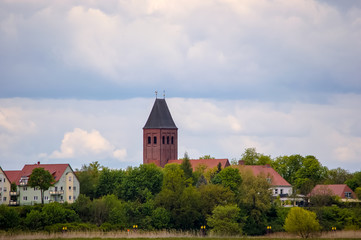 Die Dreifaltigkeitskirche ist die katholische Kirche in Tangermünde, einer Stadt im Landkreis Stendal in Sachsen-Anhalt. Die nach der Dreifaltigkeit benannte Kirche ist Sitz der Pfarrei St. Elisabeth 