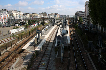 Fototapeta na wymiar Courbevoie - Gare de Bécon-les-Bruyères