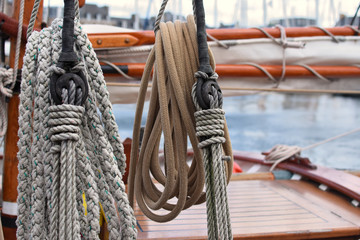 Obraz premium corde sur un bateau