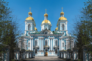 Fototapeta na wymiar Nikolaus Marine Kathedrale in Sankt Petersburg, Russland