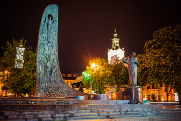 Monument to Taras Shevchenko in Lviv at night - obrazy, fototapety, plakaty