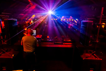 dj