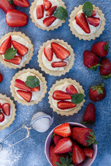 Fototapeta na wymiar Mini strawberry tarts.