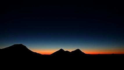 Mountain Silhouette Cascades Three Sister Hawaii Bend Oregon Blue Sunset Hour 