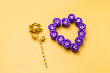 Soap makes all kinds of flower-shaped flowers