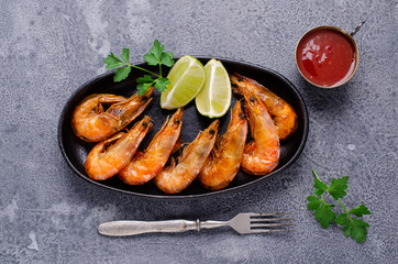 Large fried shrimp with citrus