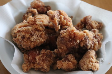 家で作った揚げたてのから揚げ