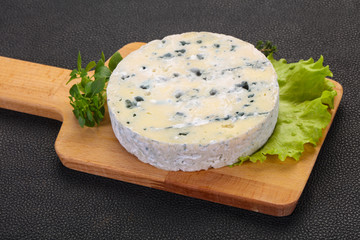 Round blue cheese