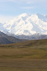 Mount McKinley im Denali National Park, Alaska in clear view (Upright)