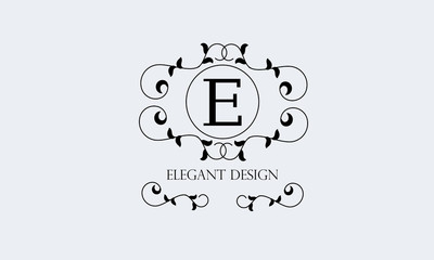 Fototapeta premium Stylish exquisite monogram with a letter. Design business sign, restaurant, boutique, hotel, heraldic, jewelry. Vector illustration.