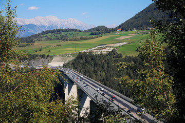 Europabrücke, Autobahnbrücke Richtung Brenner, Österreich, Europa