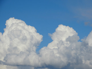 Wolkengebilde am Himmel