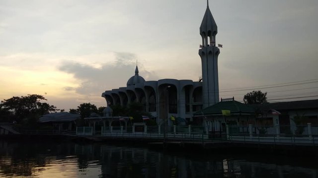 An Kup Ro Mosque in Bangkok , Thailand
