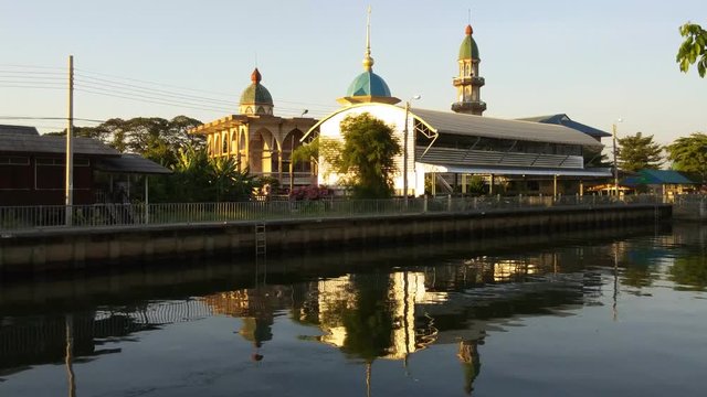 Darul Muttakin Mosque in Bangkok , Thailand