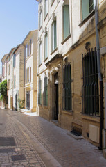 au centre du village