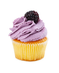 Cupcake with fresh blackberries and curd cream