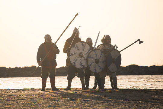 Slavic warriors reeanctors fight