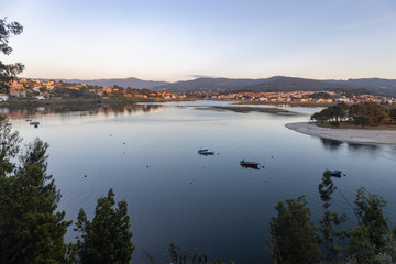 Coast of the low estuaries
