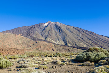 Fototapeta na wymiar Pico del Teide is the highest peak in Spain. Tenerife, Canary Island.