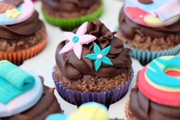 Cupcakes with chocolate frosting