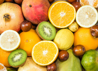 Fototapeta na wymiar A variety of fresh and delicious fruits