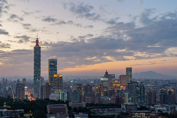 Fototapeta na wymiar Night aerial view of the Taipei 101 and cityscape from Xiangshan