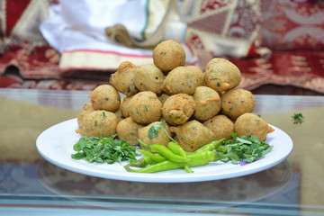 Methi na Gota Recipe, Popular Indian street food, Gujarati snack
