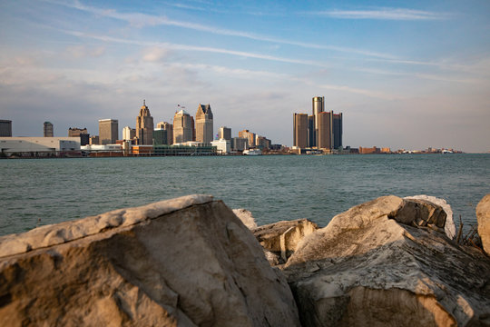 Scenic Windsor Ontario Riverfront Sunny Afternoon View of Detroit, Michigan