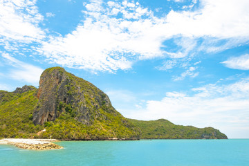 Obraz premium Tropical island in the sea of ​​Thailand Seaside scenery Travel concept